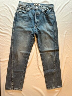 AMO Loverboy Twist High Rise Straight Leg Jeans Sz 27 Smitten